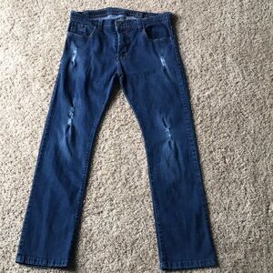 Women’s Distressed Jeans